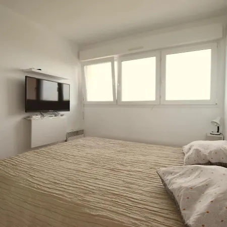 Avec Piscine Et Parking A - Fr-1-498-85 Apartment *